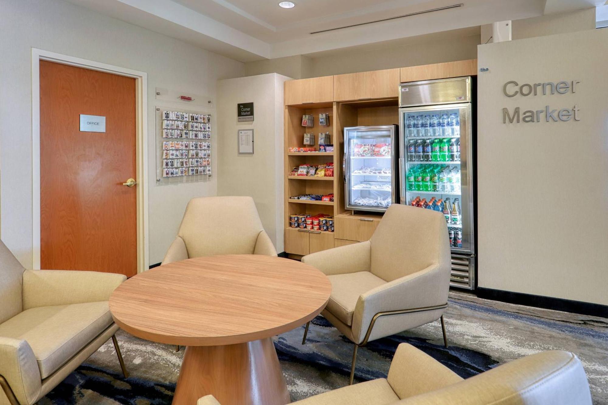 Fairfield Inn & Suites Woodbridge Avenel Ngoại thất bức ảnh