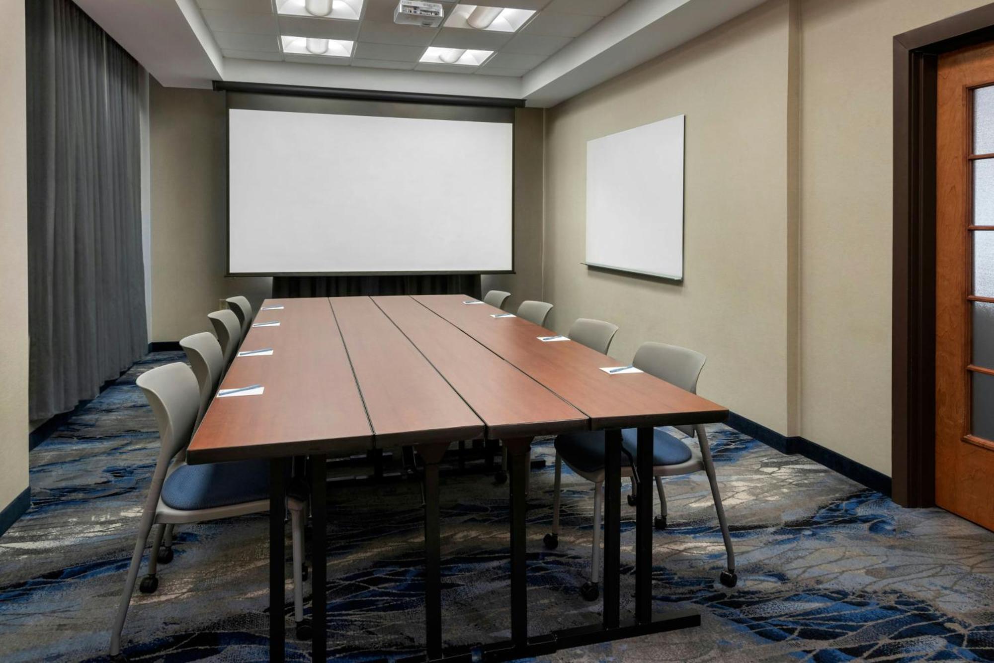 Fairfield Inn & Suites Woodbridge Avenel Ngoại thất bức ảnh